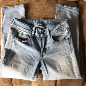 American Eagle Artist Crop